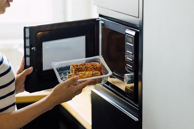 Evaluating Convenience Versus Home Cooking: Is It Worth the Trade-Off?