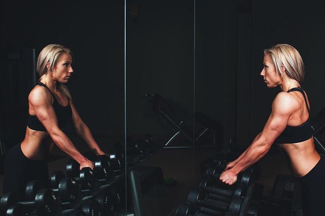 The Rise of Fitness Mirrors in Home Workouts